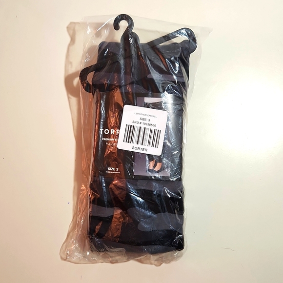 ❤️NWT VINTAGE TORRID LEGGING - CAMOFLAGE - FULL LENGTH - HIGH WAIST - PLUS SIZE - Picture 4 of 10